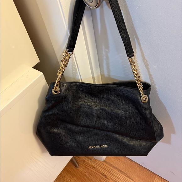 NWOT Michael Kors Black Leather Shoulder Bag with Gold Chain - Picture 1 of 5